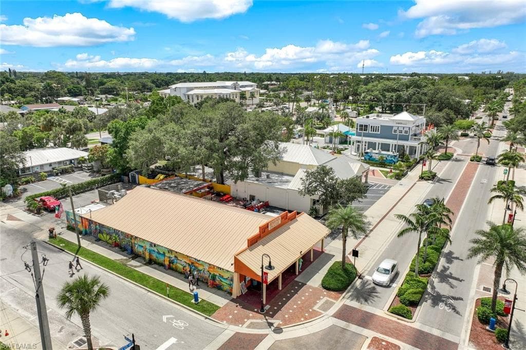 27281 Buccaneer DR, BONITA SPRINGS FL 34135-14