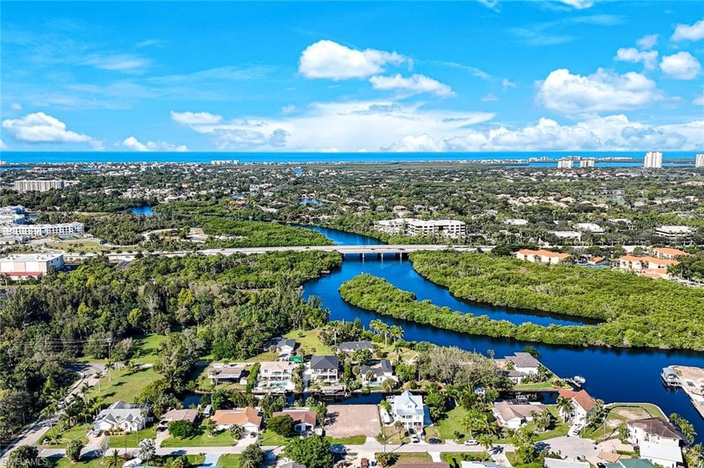 27281 Buccaneer DR, BONITA SPRINGS FL 34135-10