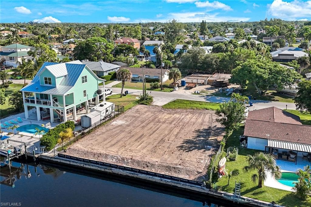 27281 Buccaneer DR, BONITA SPRINGS FL 34135-3