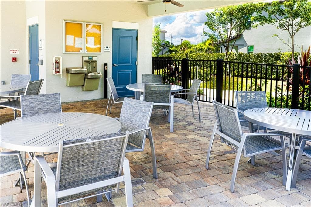 4263 Sonoma Oaks CIR, NAPLES FL 34119-26