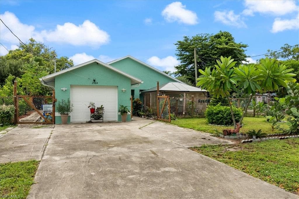 2984 Lincoln BLVD, FORT MYERS FL 33916-2