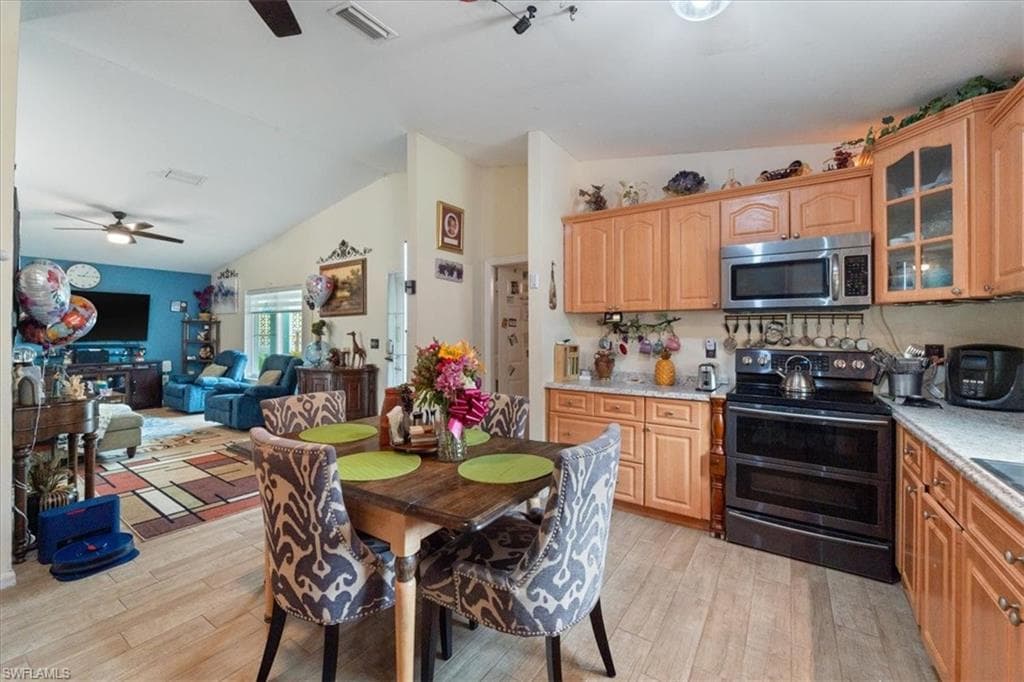 2984 Lincoln BLVD, FORT MYERS FL 33916-19