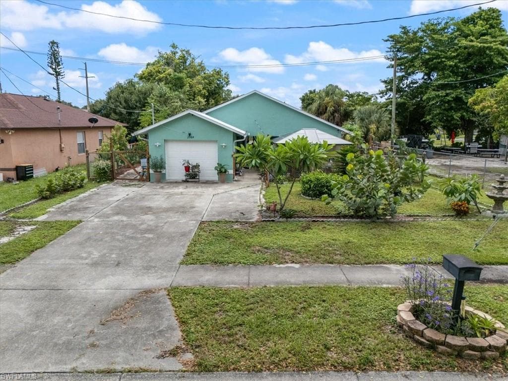 2984 Lincoln BLVD, FORT MYERS FL 33916-14