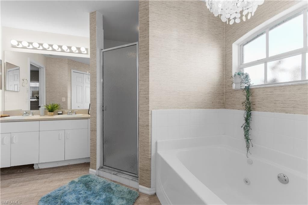 11568 Forest Mere DR, BONITA SPRINGS FL 34135-20