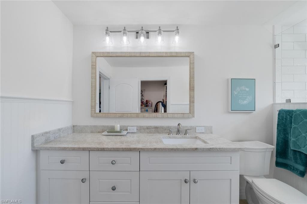 12901 Pond Apple DR E, NAPLES FL 34119-25