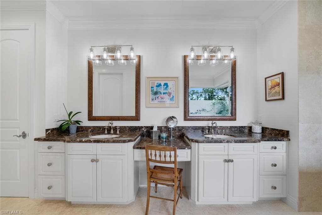 12901 Pond Apple DR E, NAPLES FL 34119-31