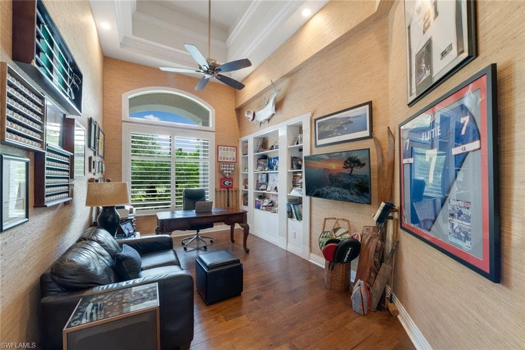 12901 Pond Apple DR E, NAPLES FL 34119-27