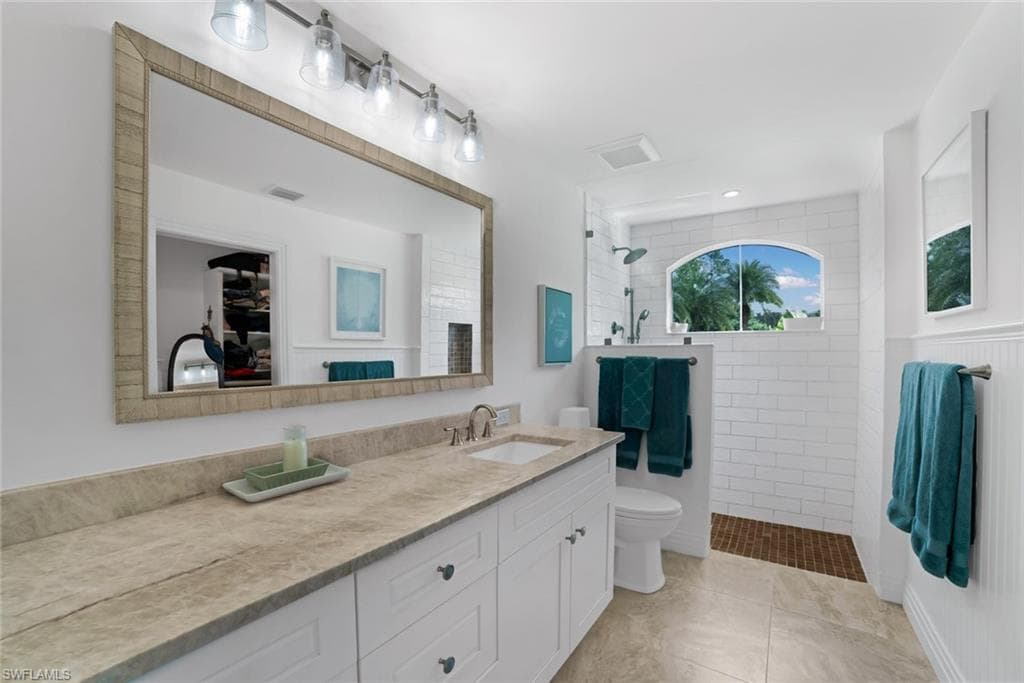 12901 Pond Apple DR E, NAPLES FL 34119-23