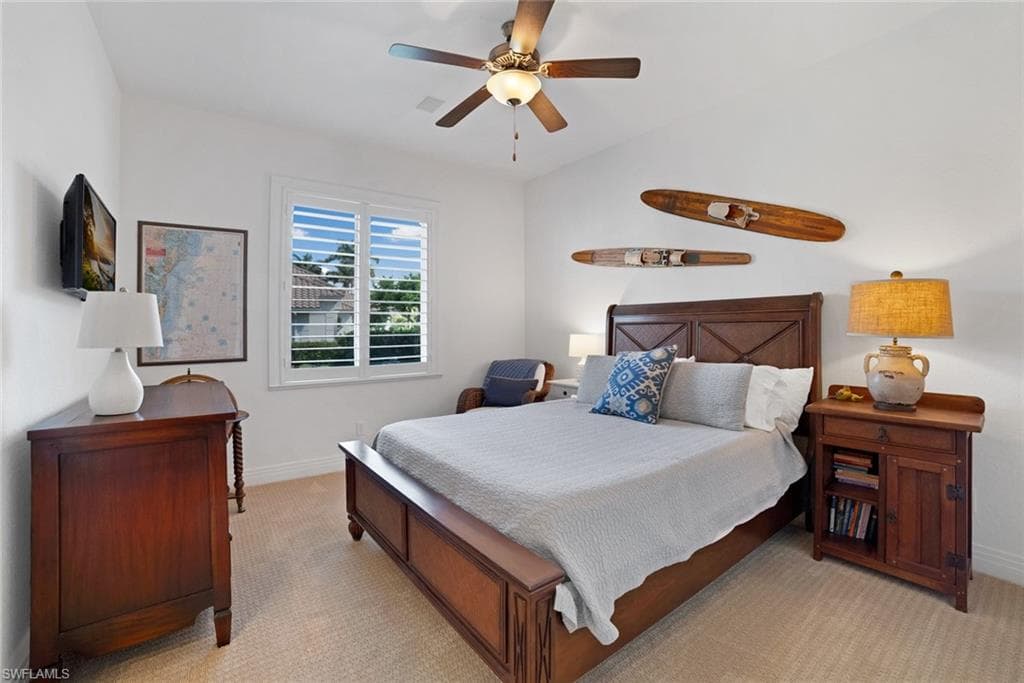 12901 Pond Apple DR E, NAPLES FL 34119-13