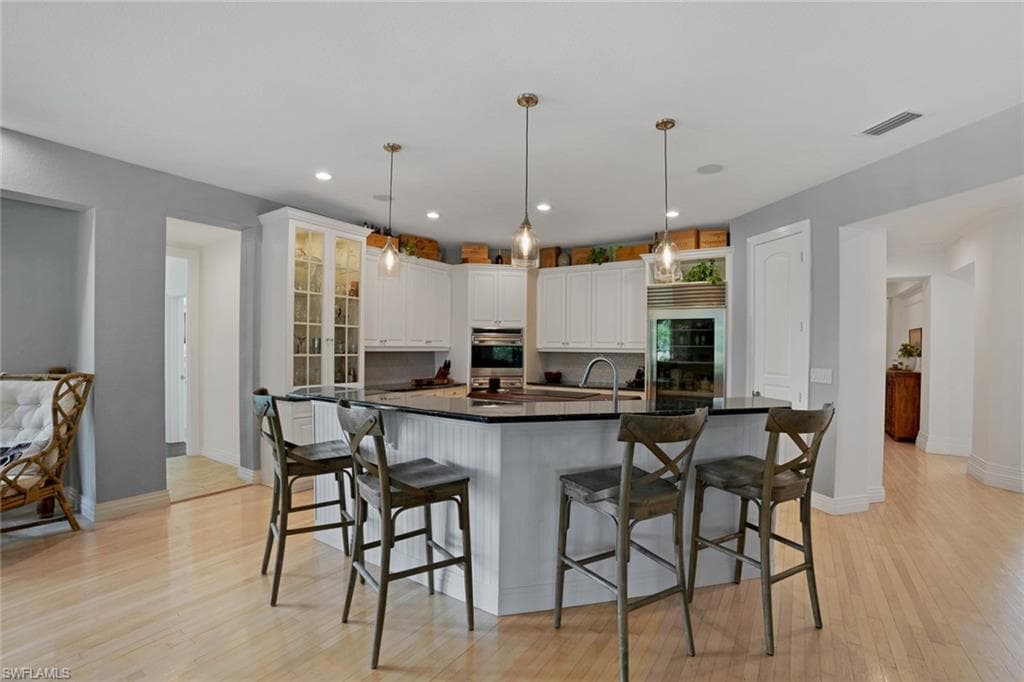 12901 Pond Apple DR E, NAPLES FL 34119-10
