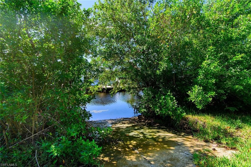 900 Henderson Creek DR # C115, NAPLES FL 34114-27