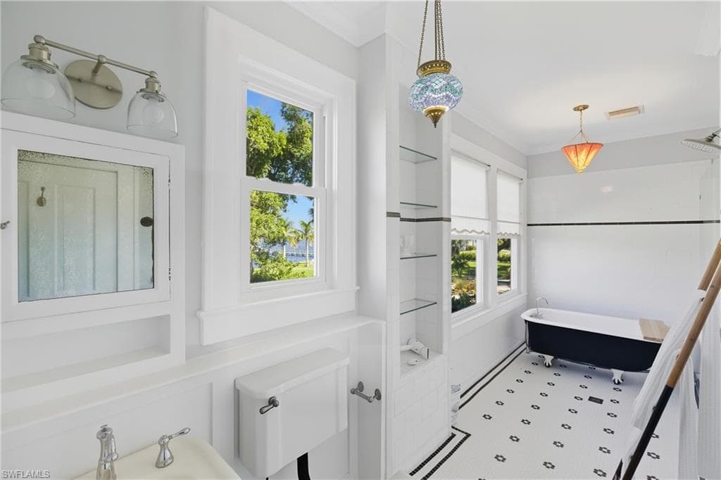 101 Fairview AVE, FORT MYERS FL 33905-25