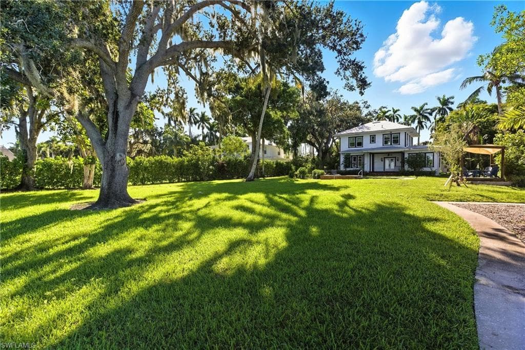 101 Fairview AVE, FORT MYERS FL 33905-43