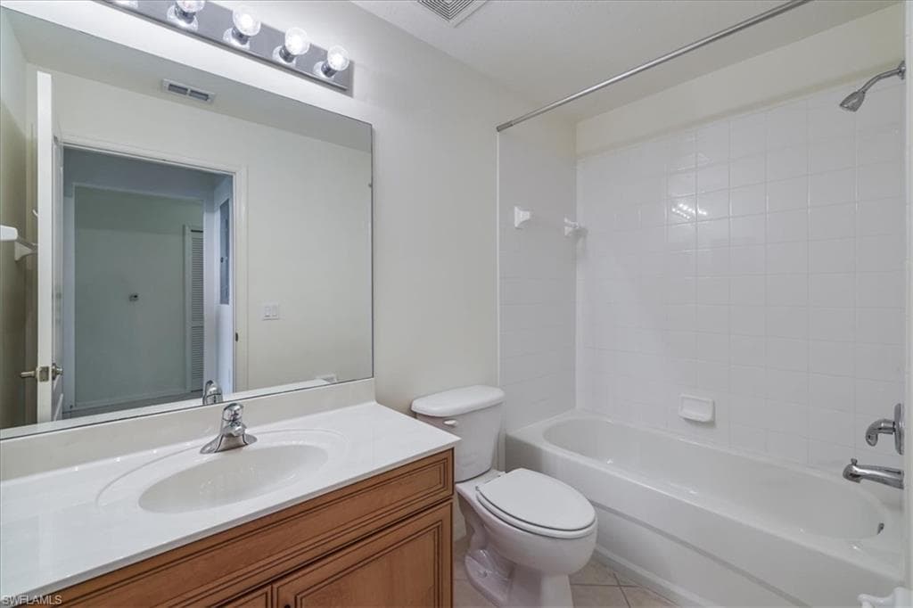 8261 Pathfinder LOOP # 738, FORT MYERS FL 33919-22