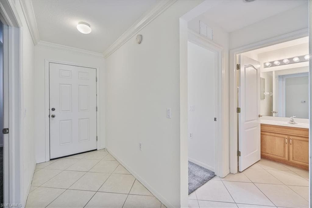 8261 Pathfinder LOOP # 738, FORT MYERS FL 33919-2