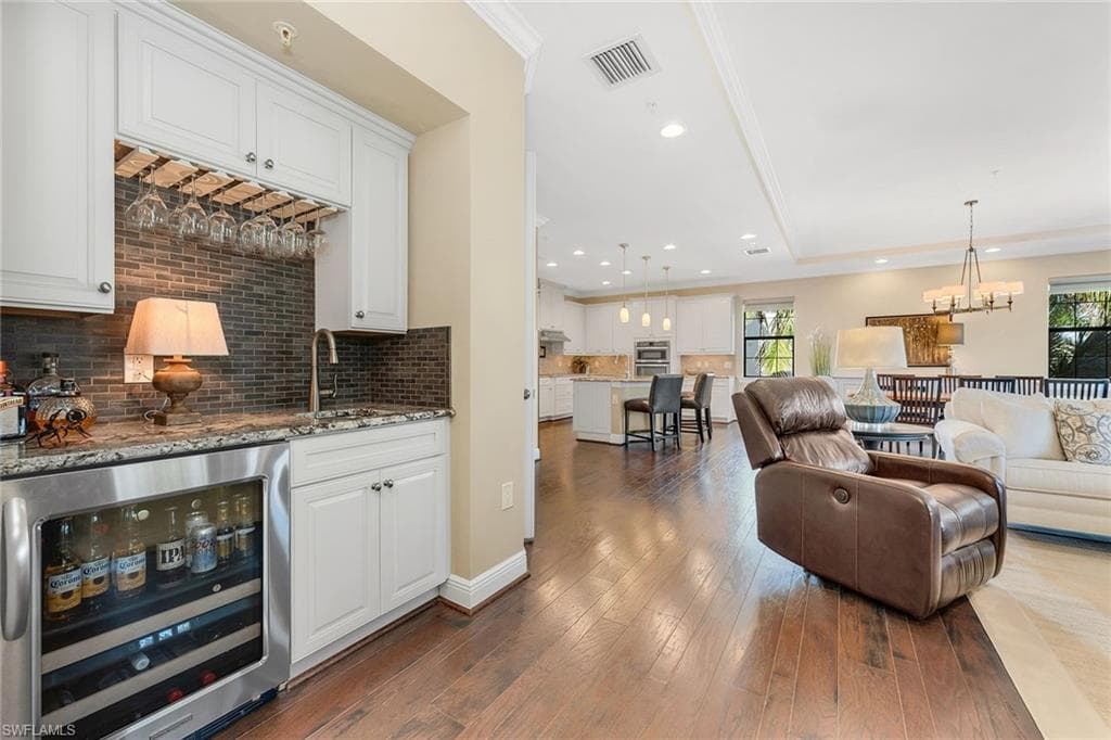 4720 Colony Villas DR # 902, BONITA SPRINGS FL 34134-3