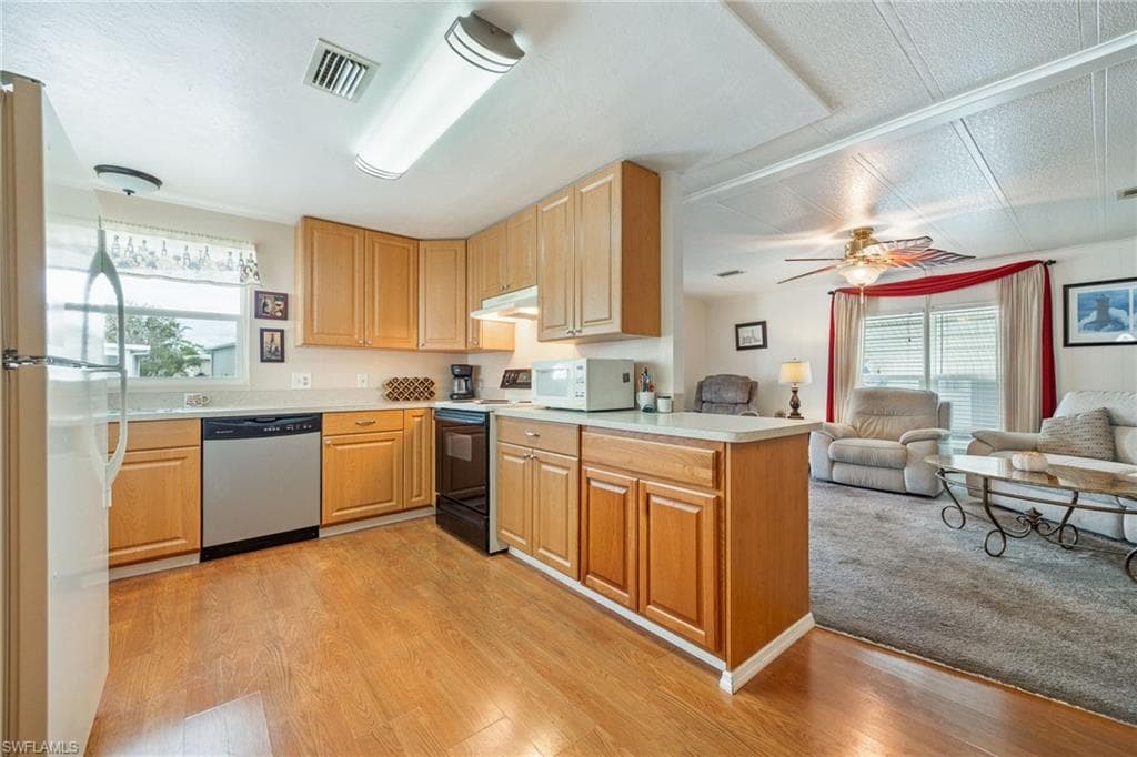 487 Jacklin LN, NORTH FORT MYERS FL 33903-12