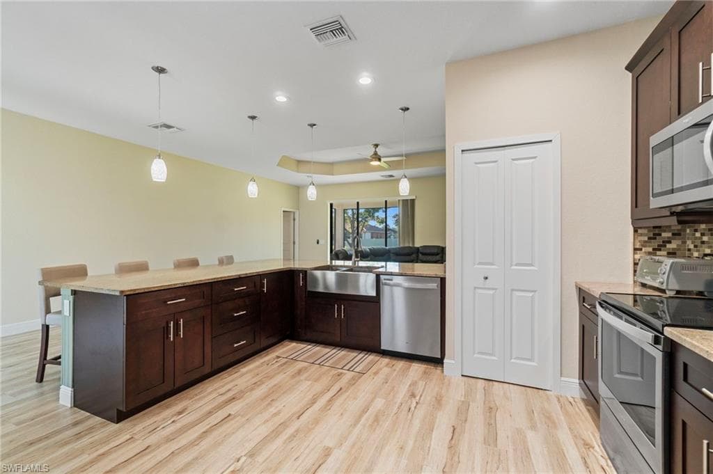 6730 Eagle Tree CT, NORTH FORT MYERS FL 33917-6