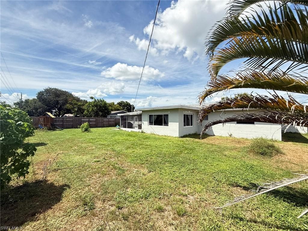 720 Shadyside ST, LEHIGH ACRES FL 33936-21