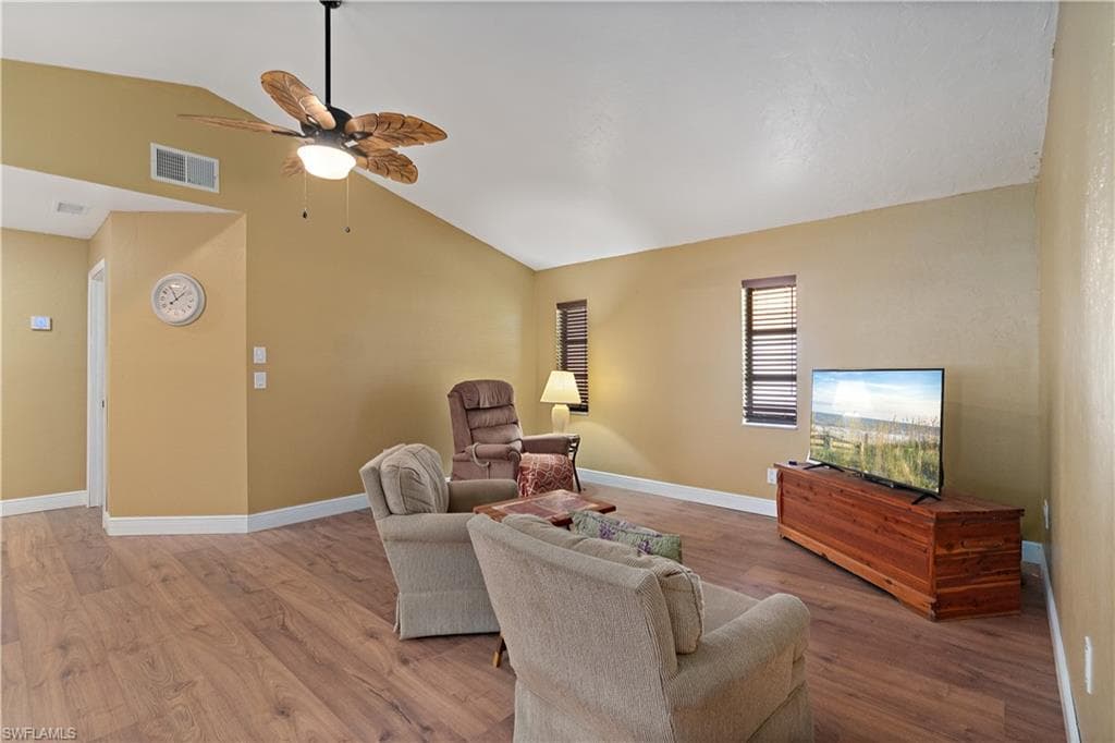 7220 Hendry Creek DR-12
