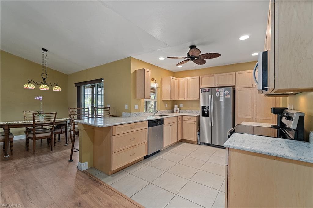 7220 Hendry Creek DR-8