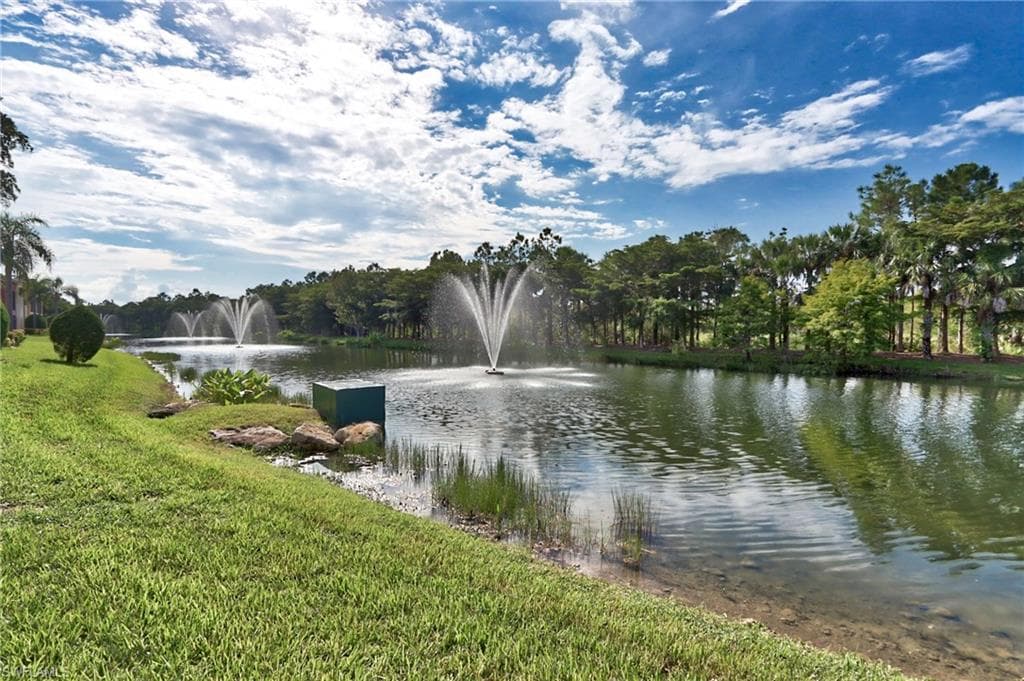 8601 Piazza Del Lago CIR # 101, ESTERO FL 33928-25