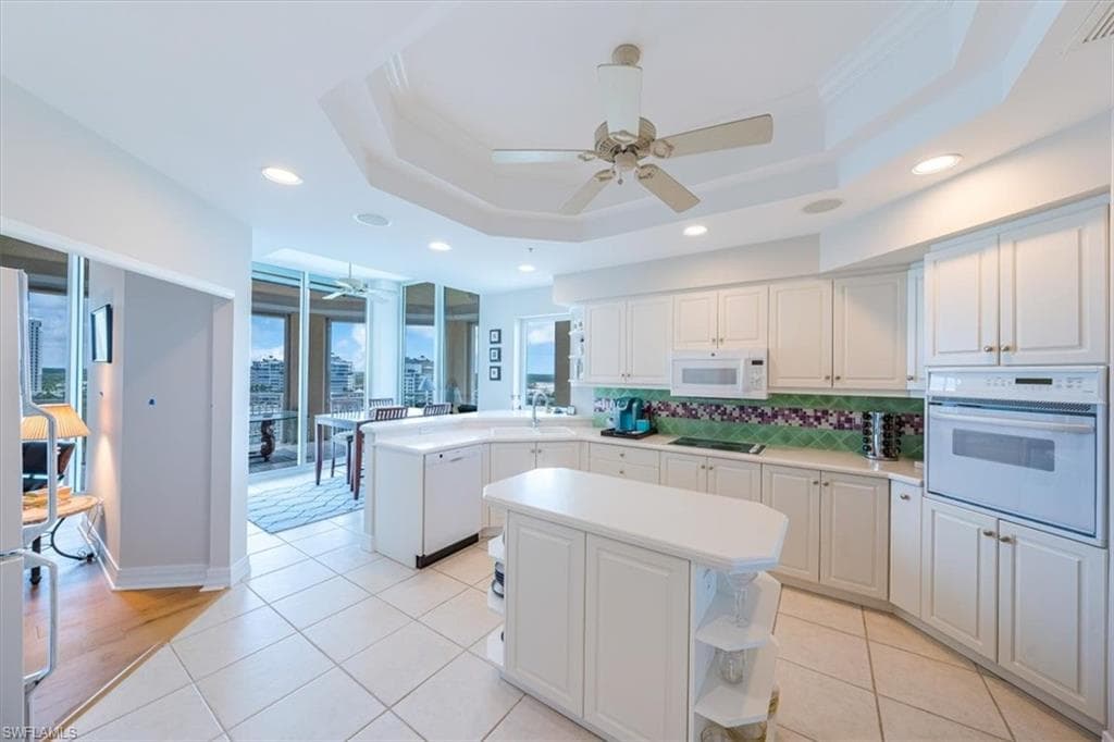 425 Dockside DR # 1, NAPLES FL 34110-12