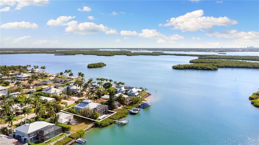 418 Panay AVE, NAPLES FL 34113-41