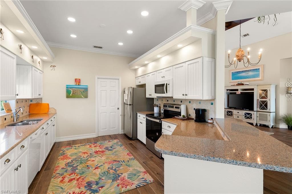 418 Panay AVE, NAPLES FL 34113-12