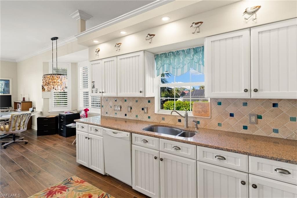 418 Panay AVE, NAPLES FL 34113-13