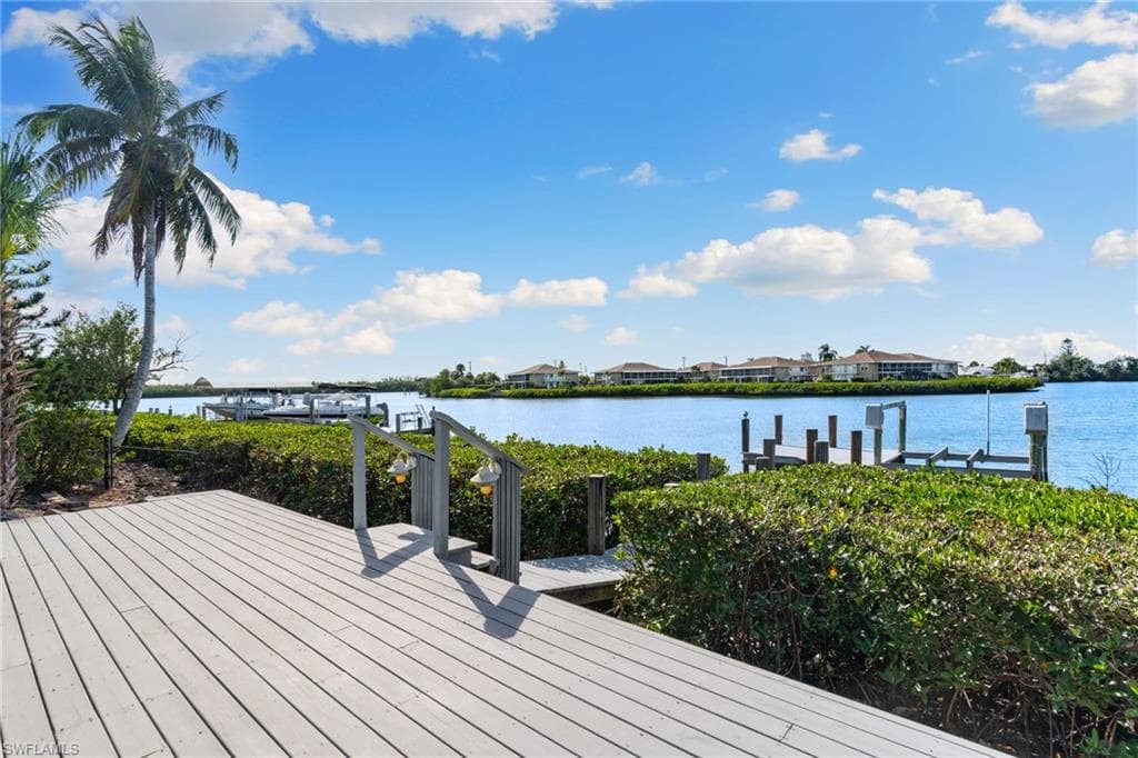 418 Panay AVE, NAPLES FL 34113-39
