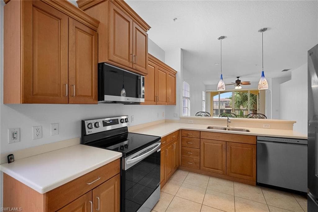 8581 Via Garibaldi CIR # 201, ESTERO FL 33928-21