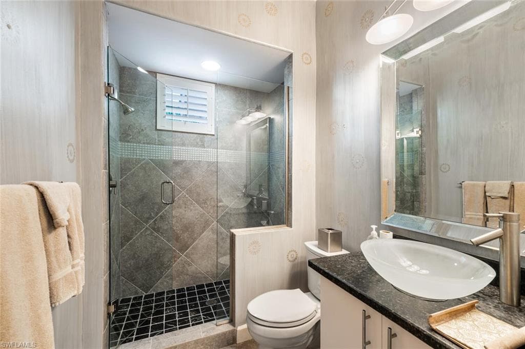 3019 Lancaster DR # 3, NAPLES FL 34105-24