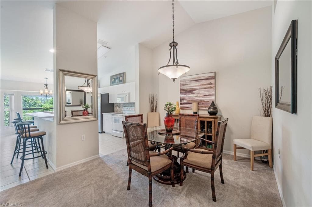 2895 Cypress Trace CIR # 202, NAPLES FL 34119-9