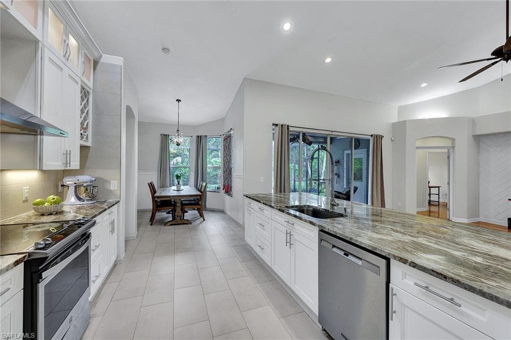 13740 Magnolia Lake CT, FORT MYERS FL 33907-4