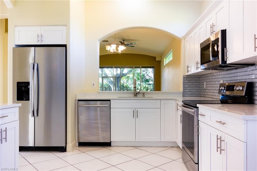 8771 Ibis Cove CIR, NAPLES FL 34119-1
