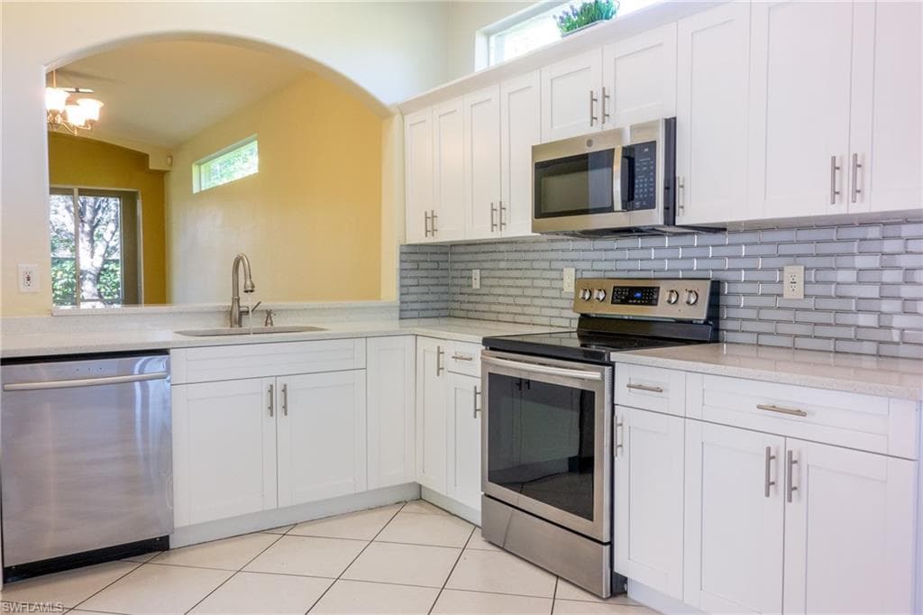 8771 Ibis Cove CIR, NAPLES FL 34119-2