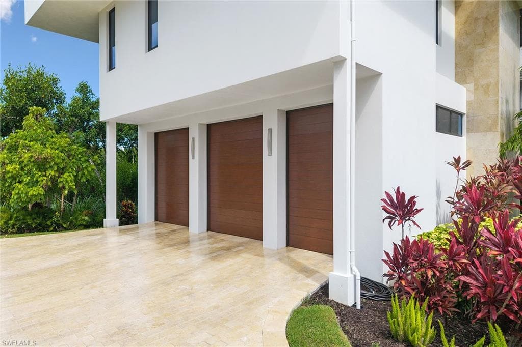 706 Waterside DR, MARCO ISLAND FL 34145-26