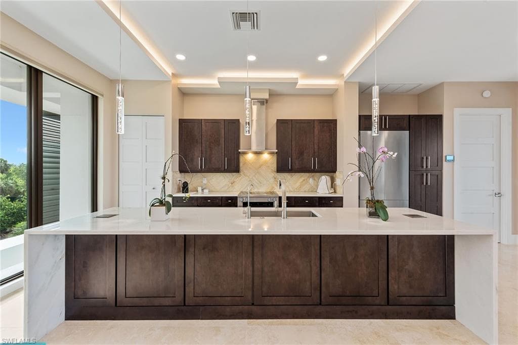 706 Waterside DR, MARCO ISLAND FL 34145-5