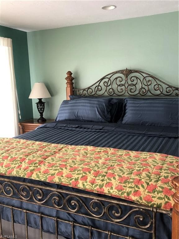 550 Forest Hills BLVD, NAPLES FL 34113-41