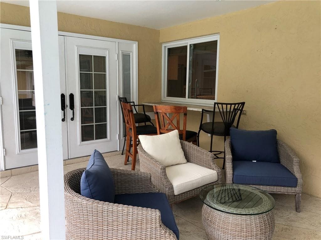 550 Forest Hills BLVD, NAPLES FL 34113-15