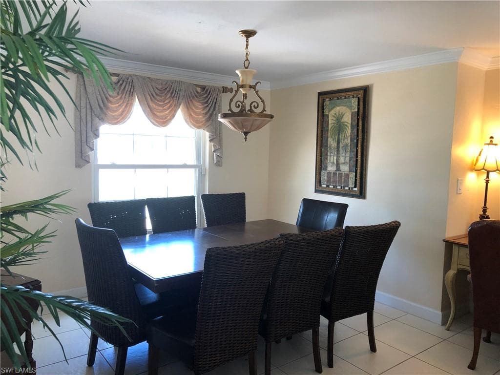 550 Forest Hills BLVD, NAPLES FL 34113-32