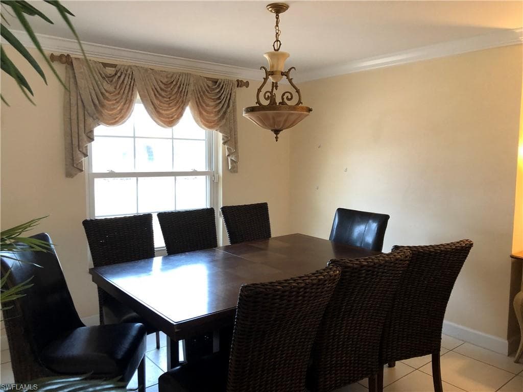 550 Forest Hills BLVD, NAPLES FL 34113-13