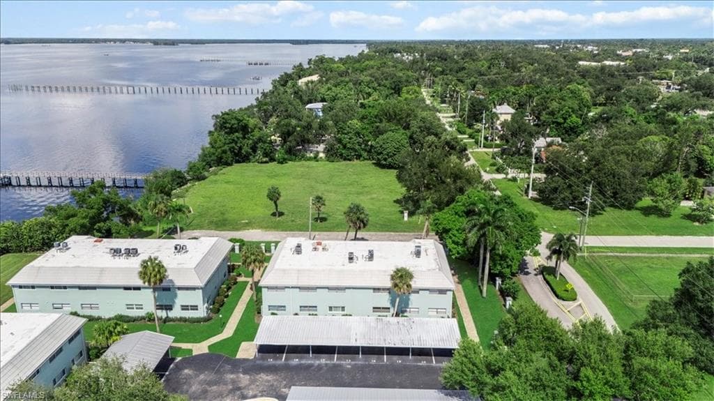 3225 E Riverside DR # 17A, FORT MYERS FL 33916-26