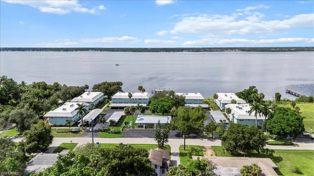 3225 E Riverside DR # 17A, FORT MYERS FL 33916-27