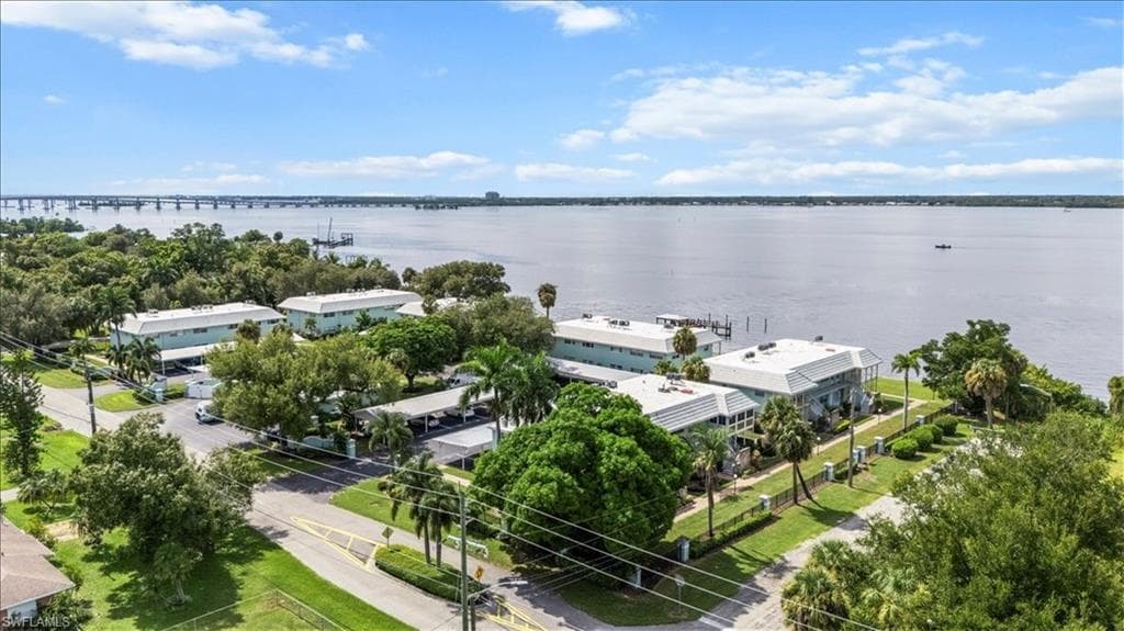 3225 E Riverside DR # 17A, FORT MYERS FL 33916-28