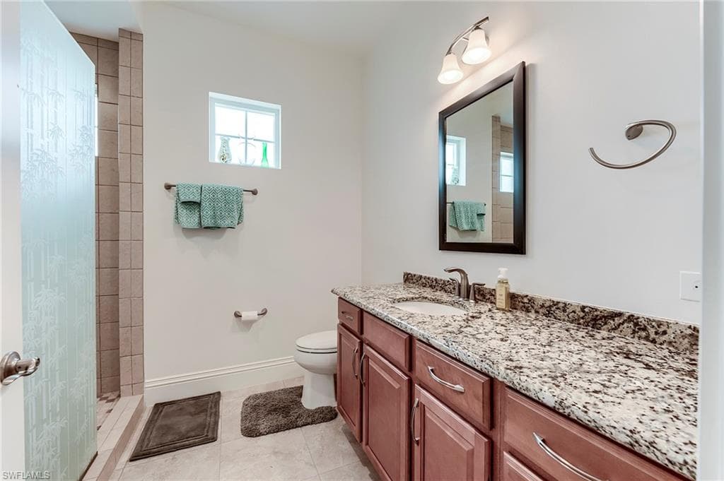 21530 Strada Nuova CIR # 215, ESTERO FL 33928-21