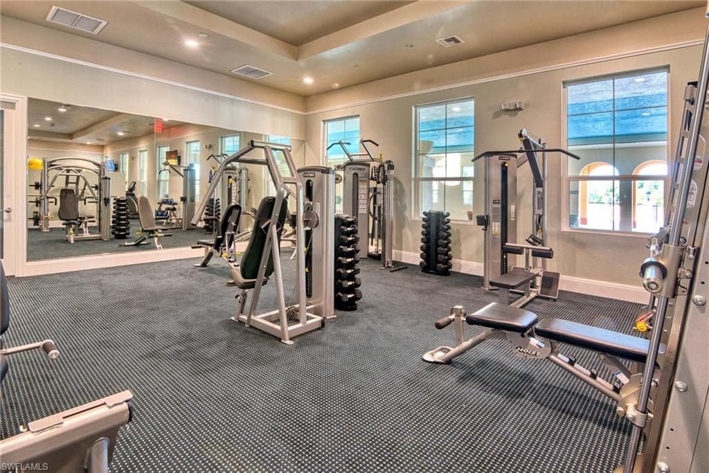 21530 Strada Nuova CIR # 215, ESTERO FL 33928-40
