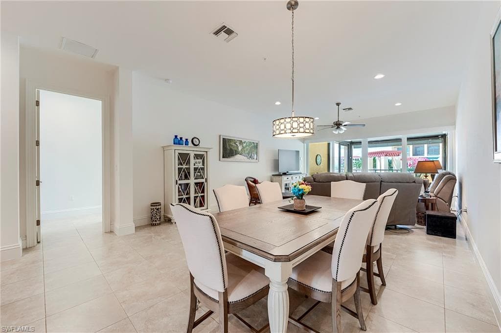 21530 Strada Nuova CIR # 215, ESTERO FL 33928-10