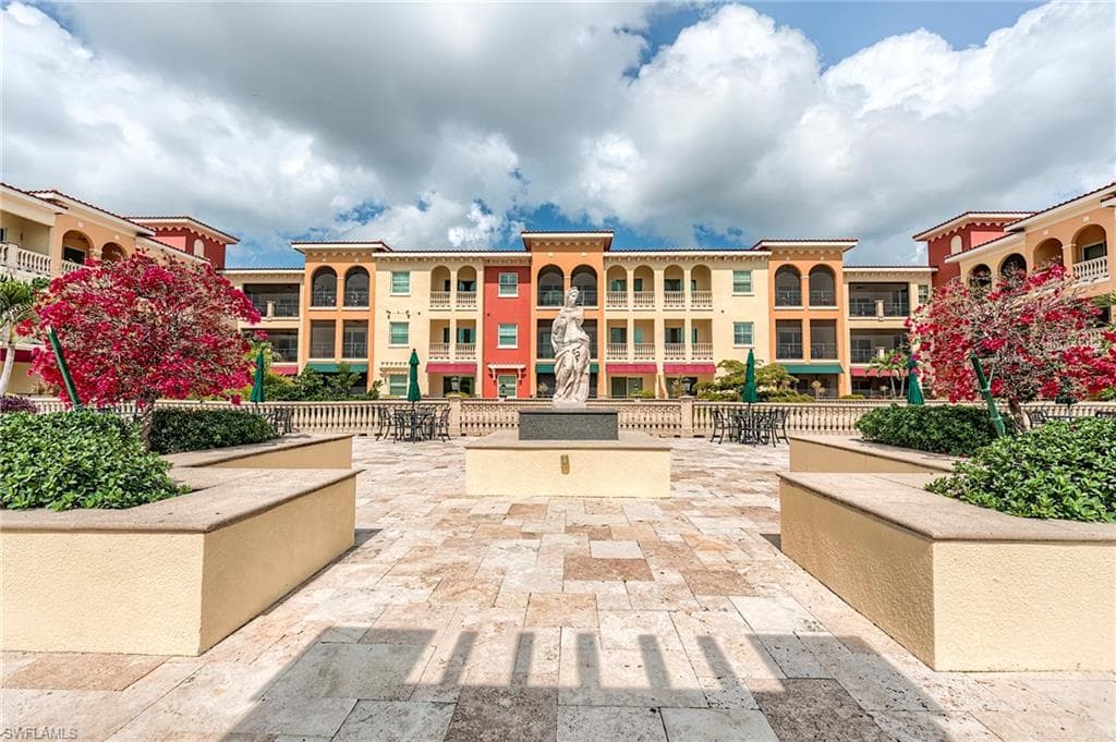 21530 Strada Nuova CIR # 215, ESTERO FL 33928-34